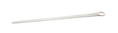 Lot 387 - A George III silver meat skewer