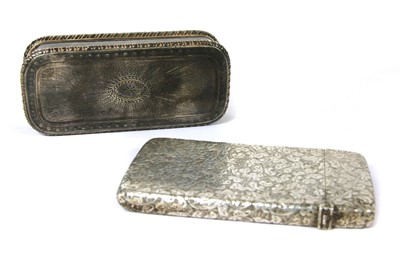 Lot 578 - A late George III silver snuff box