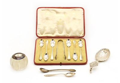 Lot 326 - A collection of silver items to include a Dutch spoon