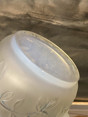 Lot 85 - A Lalique 'St Francois' glass vase