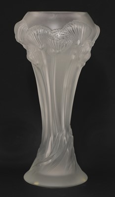 Lot 291 - A Lalique 'Button Rose' glass vase