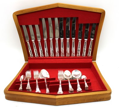 Lot 218 - A collection of silver items