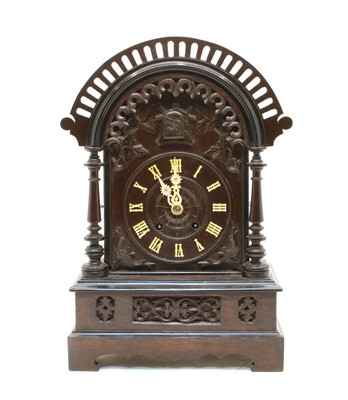 Lot 118 - An early 20th century Black Forest cuckoo clock