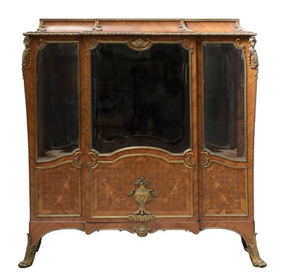 Lot 401 - A French kingwood and parquetry bibliothèque