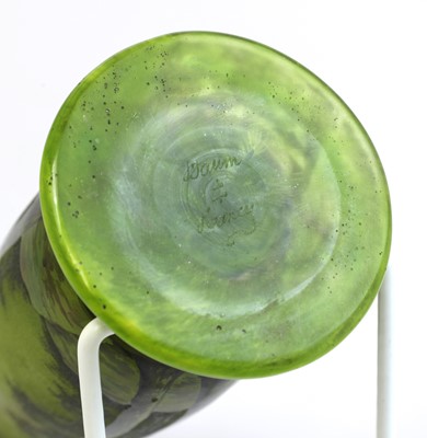 Lot 117 - A Daum cameo glass vase