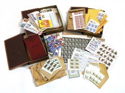 Lot 10 - A large quantity of mint QE11 decimal commemorative stamps