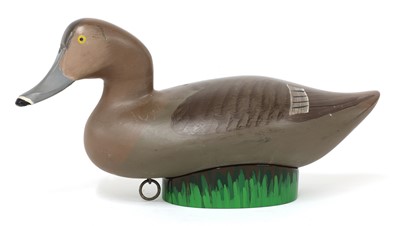 Lot 188 - Goldeneye hen decoy