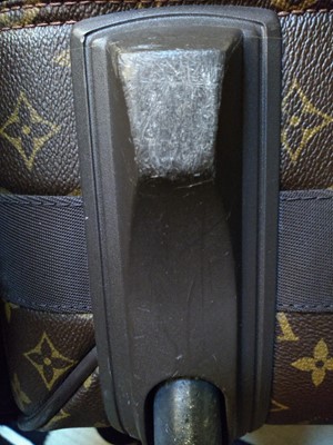 Lot 110 - A Louis Vuitton monogrammed canvas 'Pégase Légère 55' suitcase