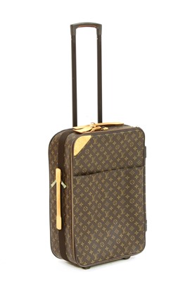 Lot 110 - A Louis Vuitton monogrammed canvas 'Pégase Légère 55' suitcase