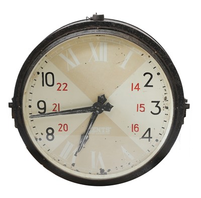 Lot 407 - A massive 'Gents of Leicester' double-sided station clock