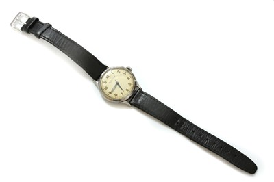 Lot 512 - A gentlemen's stainless steel Jaeger-LeCoultre mechanical strap watch