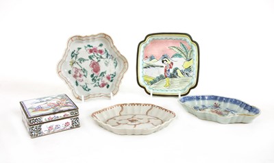 Lot 363 - A Chinese Canton enamelled cloisonné box and cover