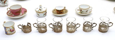 Lot 179 - A small mixed lot of ceramics