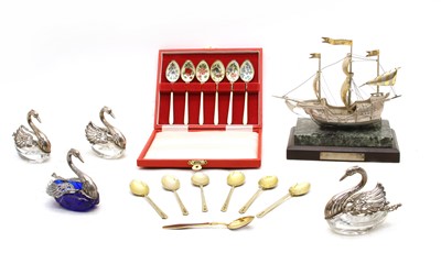 Lot 29 - Modern silver items
