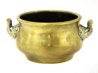 Lot 811 - A Chinese gilt-bronze censer
