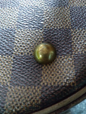 Lot 17 - Louis Vuitton 'Marais' Damier Ebène bucket bag