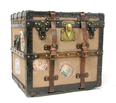 Lot 107 - A Louis Vuitton cabin trunk