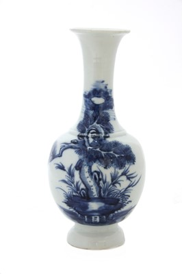 Lot 354 - A Chinese blue and white vase
