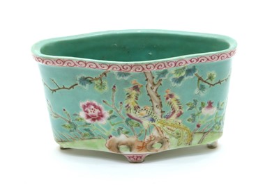 Lot 169 - A famille rose jardinière