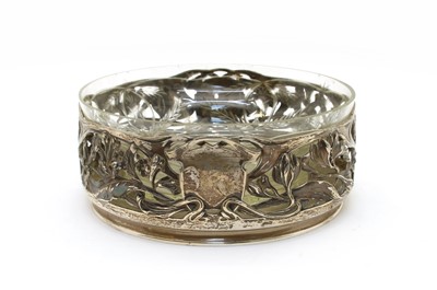 Lot 3 - A Continental Art Nouveau silver dish