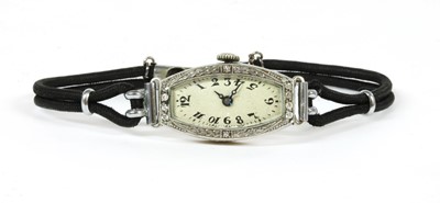 Lot 468 - A ladies' Art Deco diamond set cocktail watch