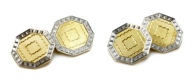 Lot 175 - A pair of Art Deco octagonal chain-link cufflinks