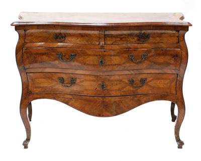 Lot 167 - An Italian walnut commode