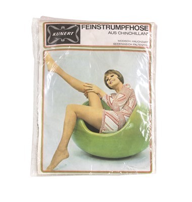 Lot 364 - A 'Gyro' or 'Pastille' fibreglass chair