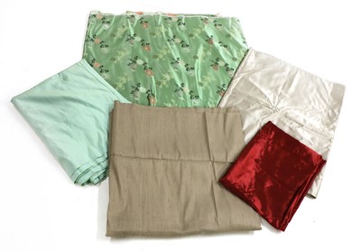 Lot 396 - A collection of fabric