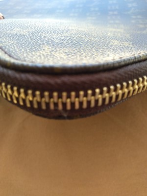 Lot 143 - A Louis Vuitton monogrammed canvas document case