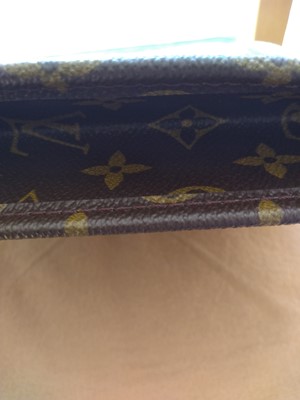 Lot 143 - A Louis Vuitton monogrammed canvas document case