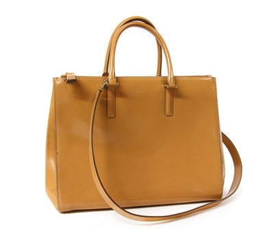 Lot 83 - An Anya Hindmarch tan leather 'Ebury' tote