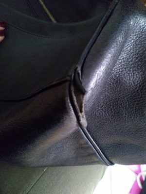 Lot 56 - A Mulberry black leather 'Somerset' shopper tote