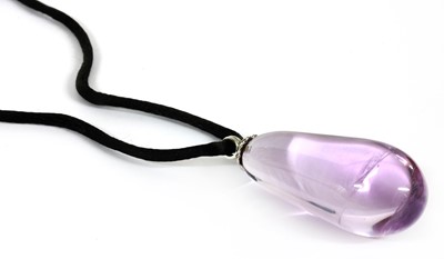 Lot 292 - A platinum amethyst and diamond pendant