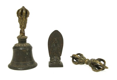 Lot 88 - A Tibetan Buddhist ghanta and a vajra