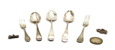 Lot 46 - A collection of silver items