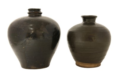 Lot 81 - A Chinese stoneware jar