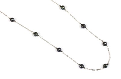 Lot 319 - A 9ct white gold cultured freshwater pearl necklace