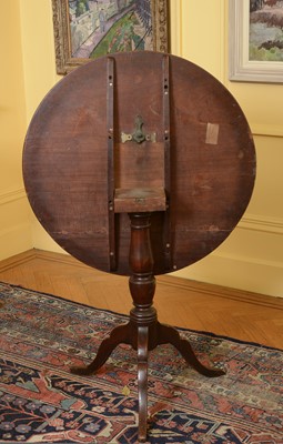 Lot 97 - A George III mahogany tilt-top supper table