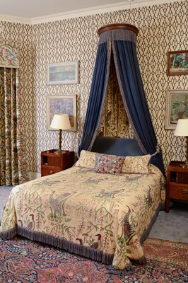Lot 277 - A king-sized bed
