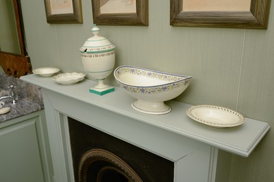 Lot 368 - A Mayer creamware pedestal tureen and cover