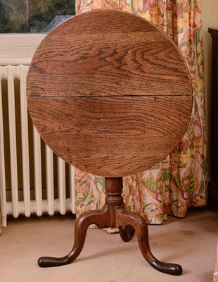 Lot 395 - A George III occasional table