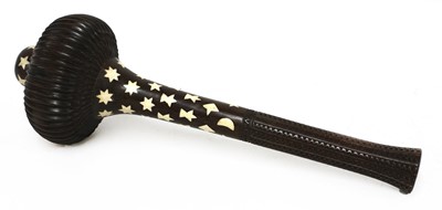 Lot 193 - A Fijian i-ula tavatava throwing club