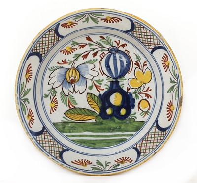 Lot 295 - A Dutch delft charger