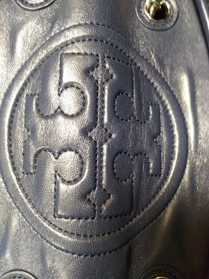 Lot 64 - A Tory Burch blue leather and tweed 'Fleming' bag