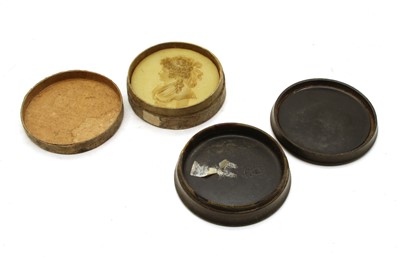 Lot 405 - An early 19th century carved horn box