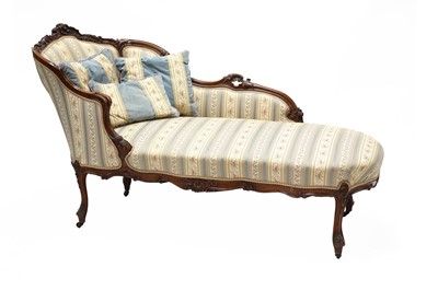 Lot 216 - A Victorian chaise longue