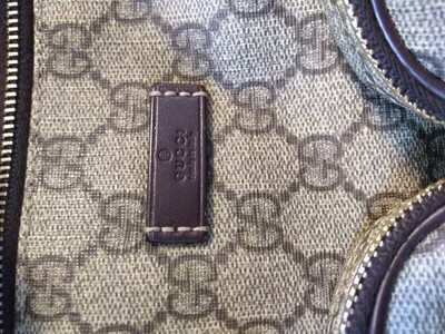 Lot 35 - A Gucci beige coated canvas shoulder bag