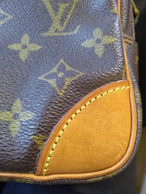 Lot 10 - A Louis Vuitton monogrammed canvas 'Amazone' shoulder bag