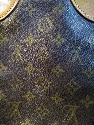 Lot 10 - A Louis Vuitton monogrammed canvas 'Amazone' shoulder bag